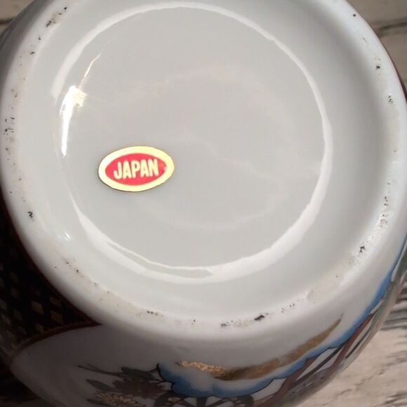 Vintage Japanese Hand Painted Imari Porcelain Ginger Jar With Lid - Picture 5 of 8